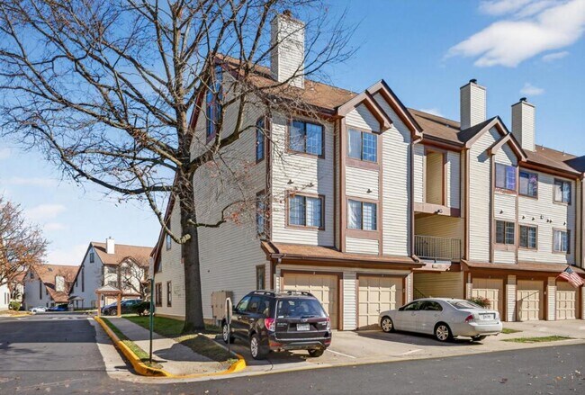 Building Photo - 6017 Curtier Dr Unit F