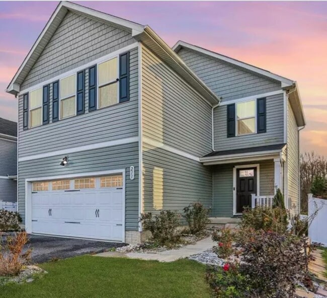 Building Photo - Green Ridge