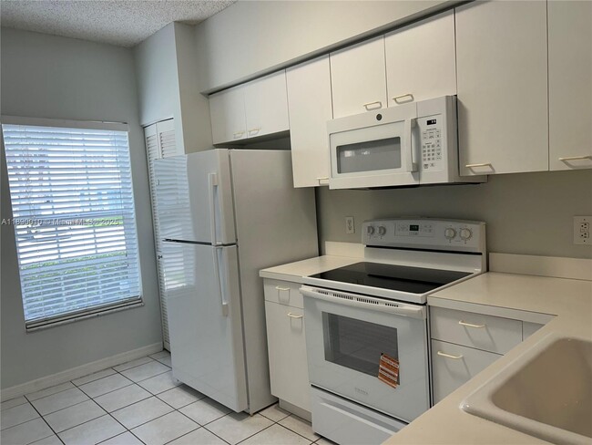 Photo - 11030 Tarpon Bay Ct