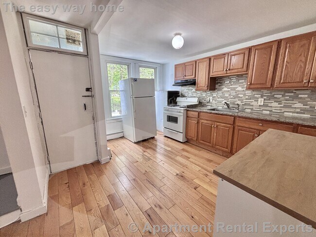 Photo - 509 Medford St Unit #2