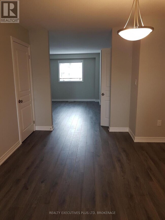 Photo - 7768 Ascot Cir