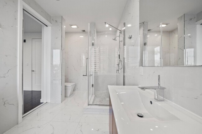 Photo - 5 Washington Pl Unidad 2