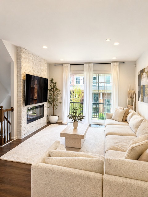 Photo - 470 Woodmoor Dr