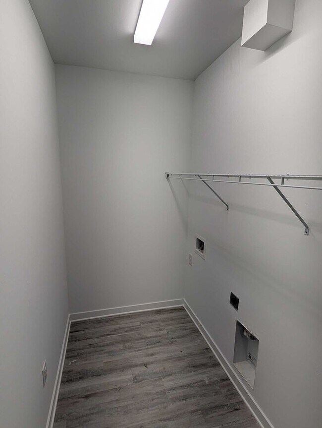 Photo - 9253 Agate St