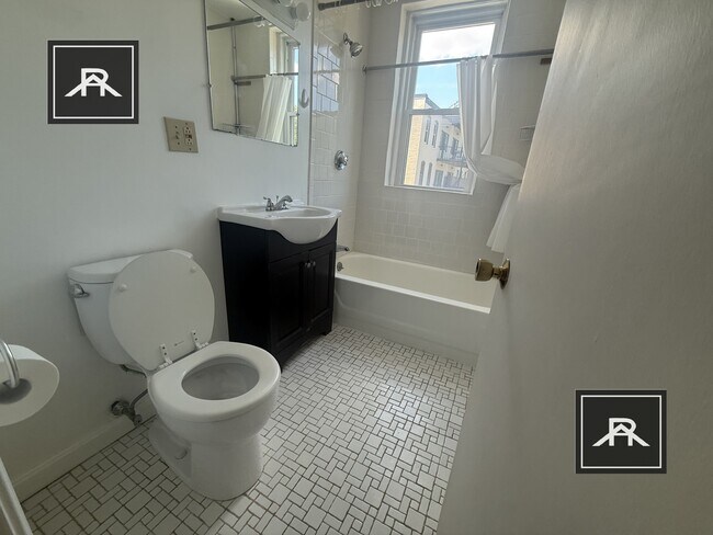 Photo - 1423 Commonwealth Ave Unidad 303