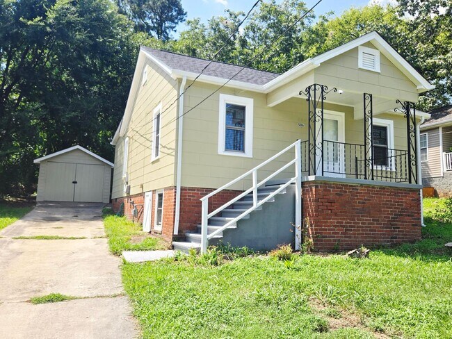 506 Lakeside Ave