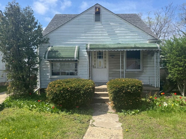 Building Photo - 20009 Wisconsin St