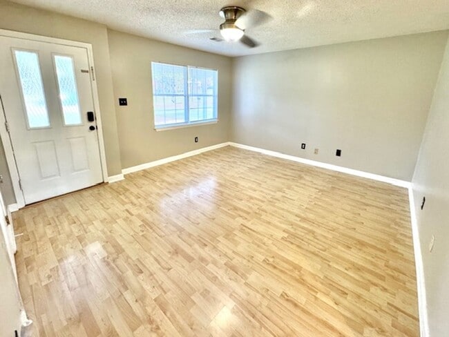 Photo - VaughtCir1771 Unit 1