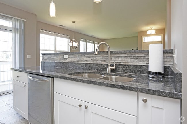 Photo - Mallard Point Apartments