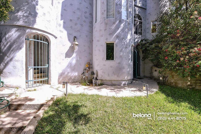 Photo - 8527 Wonderland Ave