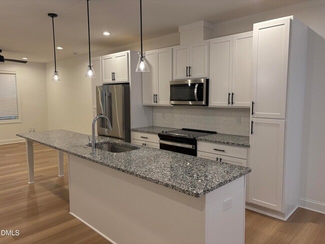 4801 Gossamer Ln Unidad 103