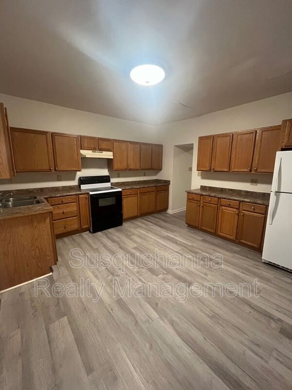 Photo - 1816 Boas St