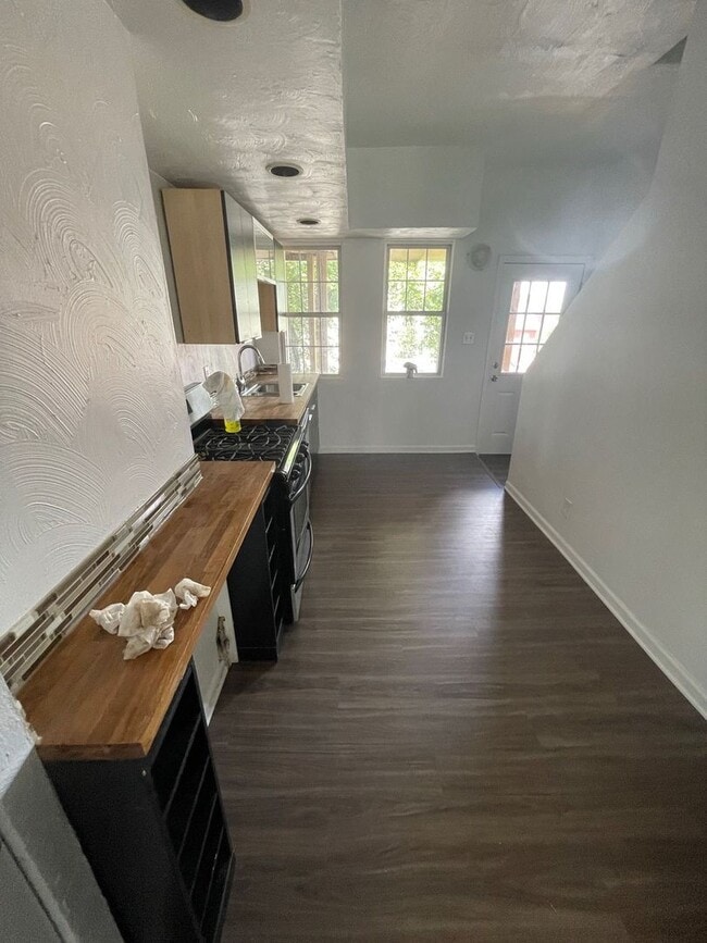 Photo - 2013.5 Gregory St Unit 1