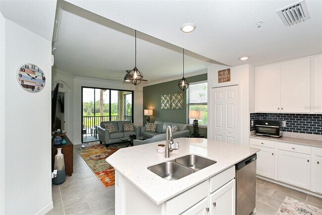 Photo - 18028 Gawthrop Dr Unit 208