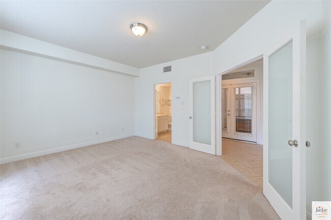 Photo - 1322 Cohn St