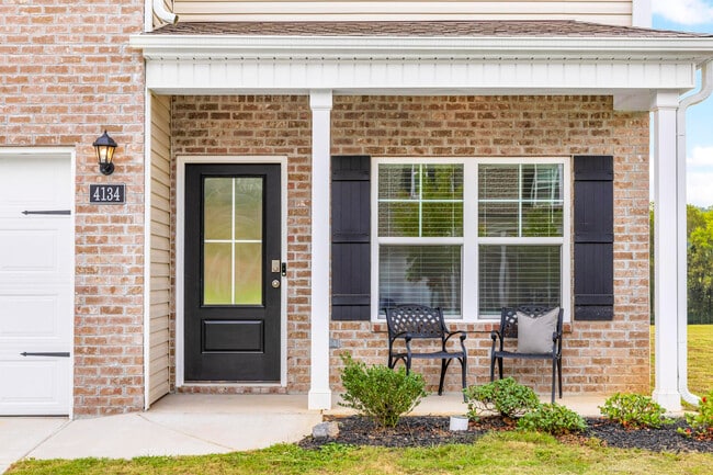 Photo - 4134 Lone Oak Cir