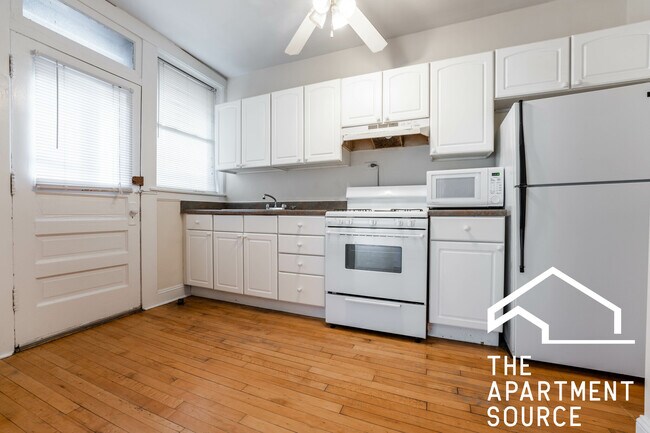 Photo - 1949 W Winnemac Ave Unit 3