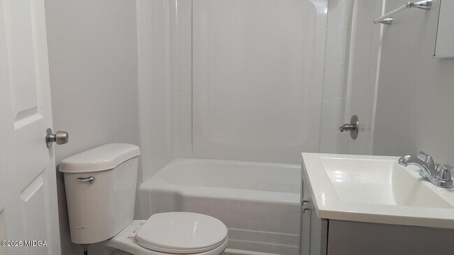 Photo - 3444 Mogul Rd