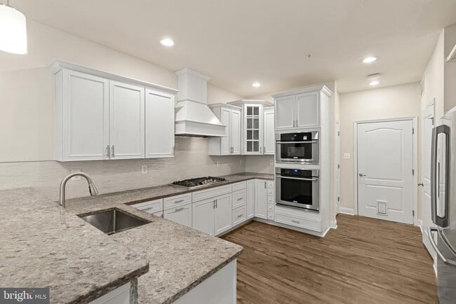 Photo - 7328 Harlow Wy