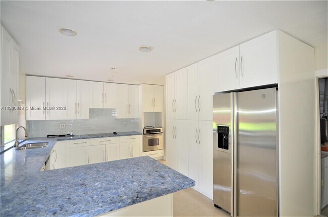 Photo - 10820 SW 126th St