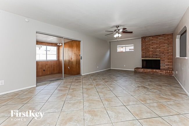 Photo - 6 E Cairo Dr