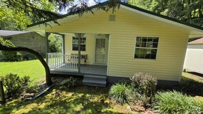 Building Photo - 58 Bee Knob Cemetry Rd Rental