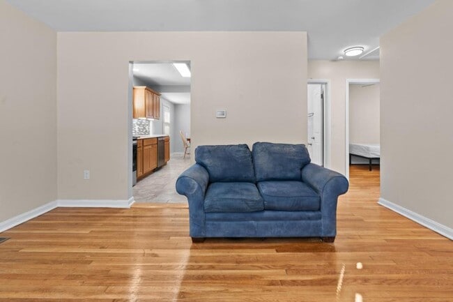 Photo - 1009 Lindsay St