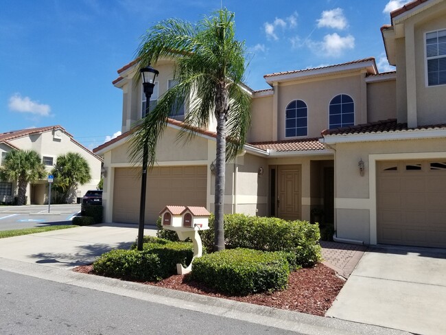 Stunning End-Unit Townhome with Boat Slip ... - Stunning End-Unit Townhome with Boat Slip ...