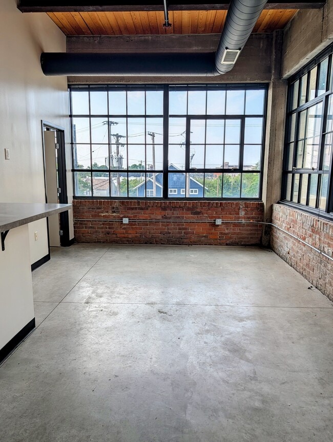 Living Room - 307 - Templin-Bradley
