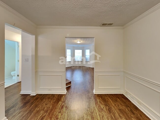 Photo - 1752 Chanson Pl NE