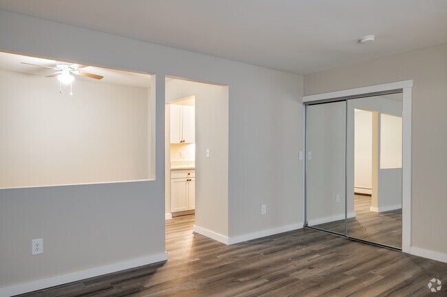 1BR, 1BA - Luxury - 730SF