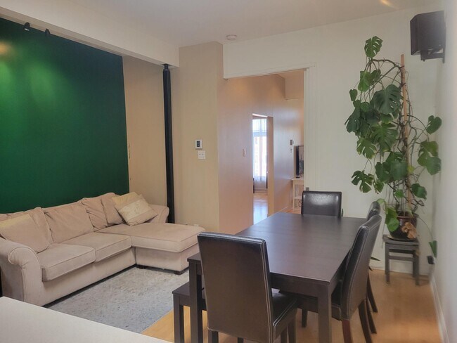 Photo - 5560 R. Saint-Denis