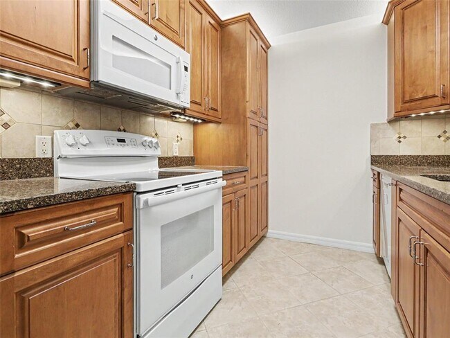 Photo - 3211 W Swann Ave Unit 302