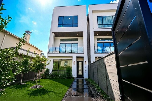 Building Photo - 4705 Gibson St