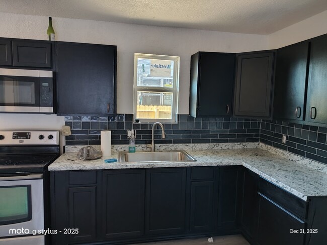 Building Photo - 304 E Freeman St