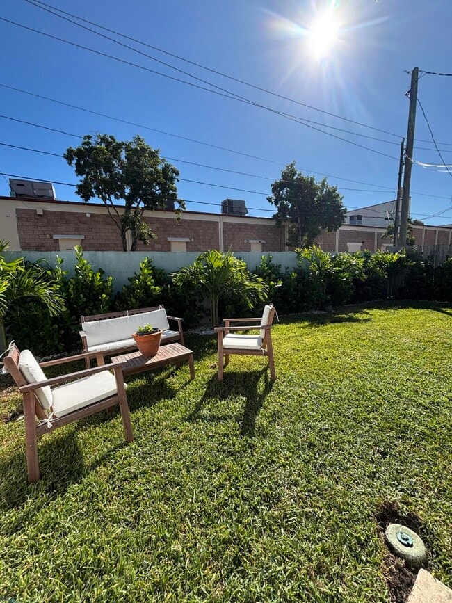 Photo - 262 SE 9th Ave