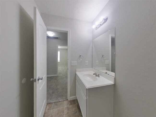Photo - 29315 Legends Bluff Dr