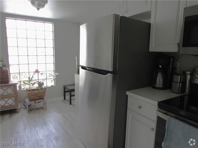 Building Photo - 26664 Little John Ct Rental