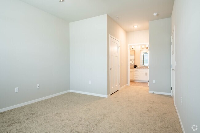 3BR, 2BA - 1271SF