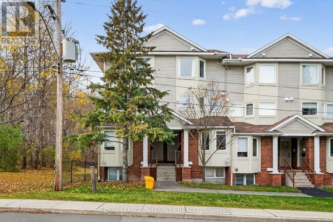 Photo - 1400 Wildberry Ct