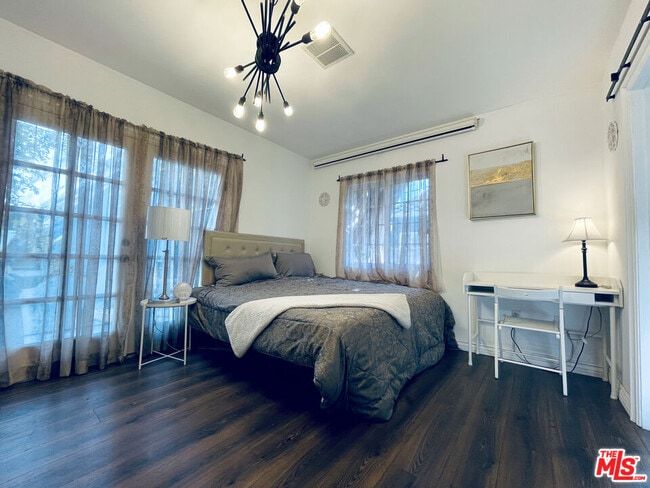 Photo - 1500 Midvale Ave