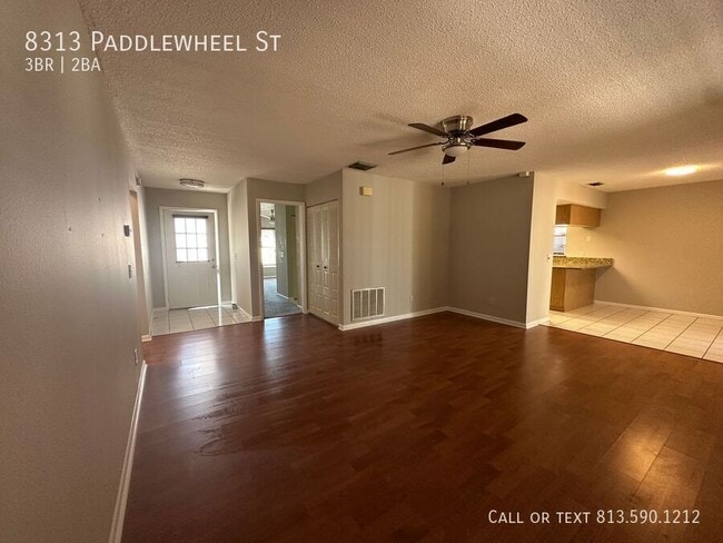 Photo - 8313 Paddlewheel St