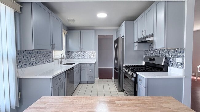 Photo - 1312 Darlington Ct