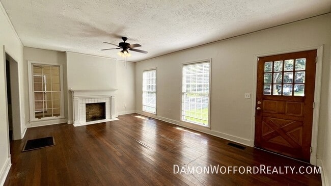 Photo - 3917 N State St