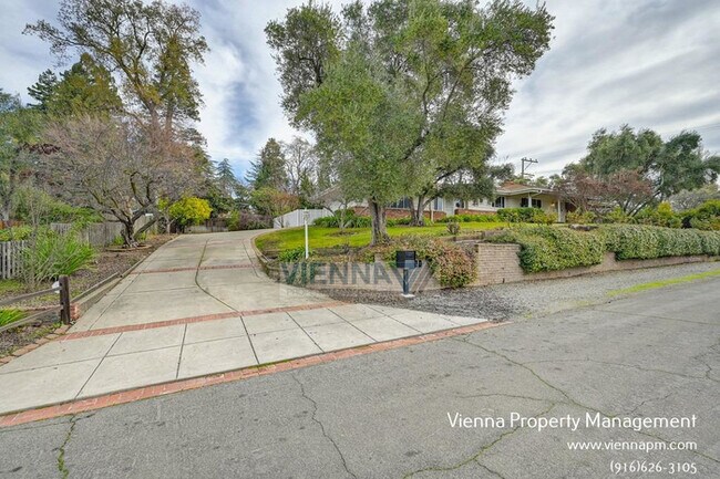 Photo - 4800 Timothy Way