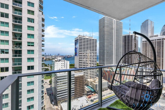 Photo - 227 NE 2nd St Unit SI ID1227474P