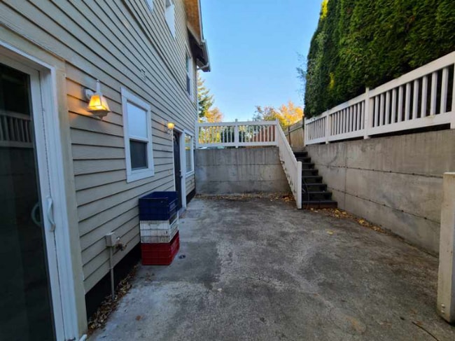 Photo - 2223 Lincoln St