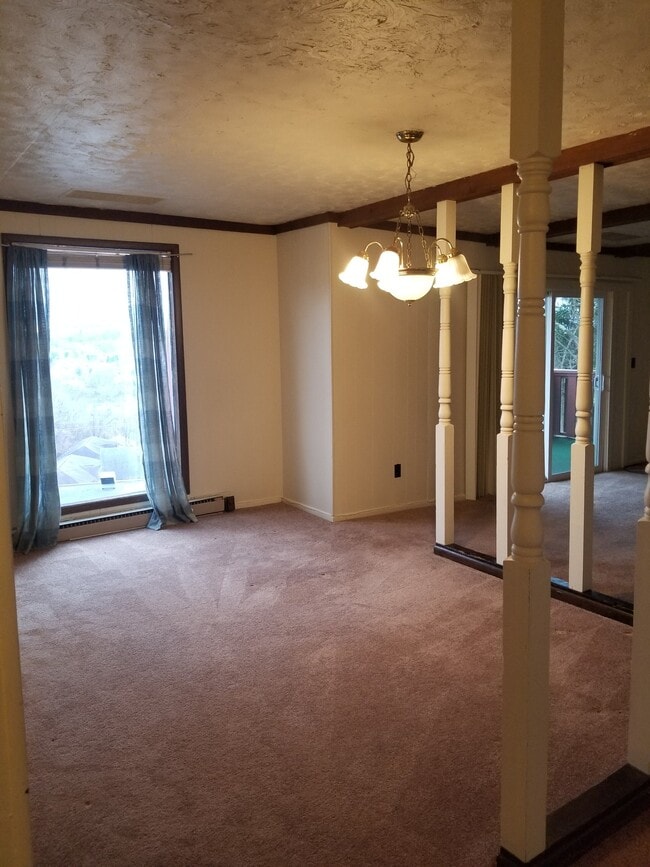 Building Photo - 2752 University Ave Unit 24