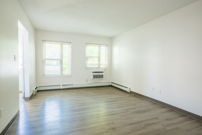 Building Photo - Hillcrest RHF Partners Limited Partnership Rental