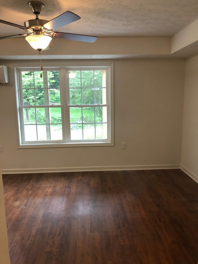 Photo - One Bedroom Garden Apartment